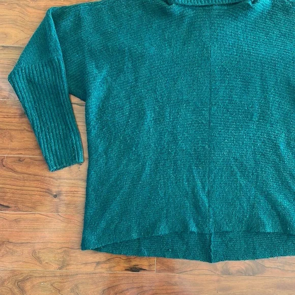 Vince Camuto Green Turtleneck Long Sleeve Knit Sweater - Picture 3 of 8